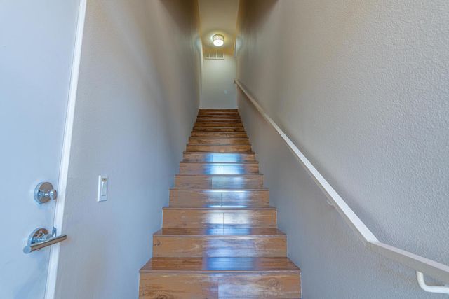 870 E Palm Canyon Drive 202, Palm Springs, CA 92264