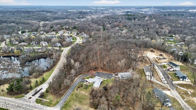 4253 Link Drive, Brighton, MI 48114