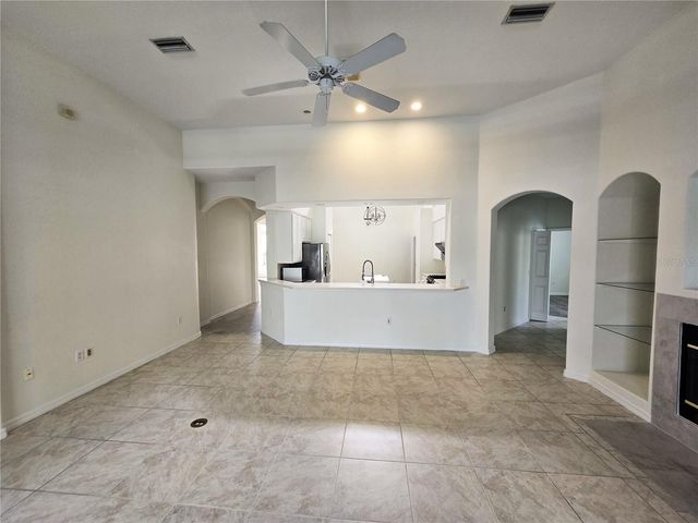8427 SAILING LOOP, Lakewood Ranch, FL 34202