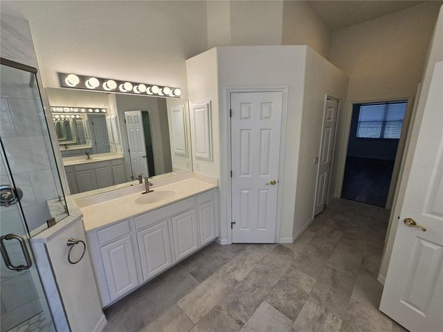 8427 SAILING LOOP, Lakewood Ranch, FL 34202