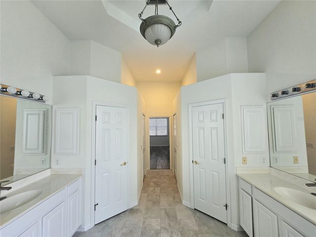 8427 SAILING LOOP, Lakewood Ranch, FL 34202