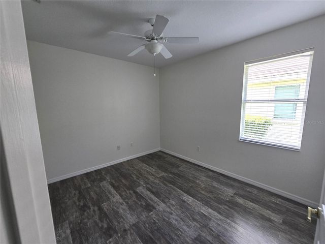 8427 SAILING LOOP, Lakewood Ranch, FL 34202