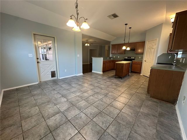 1002 La Mirada, Portland, TX 78374