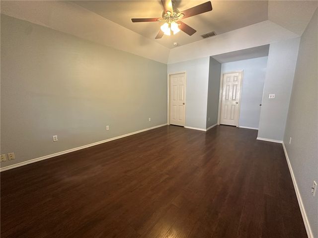 1002 La Mirada, Portland, TX 78374