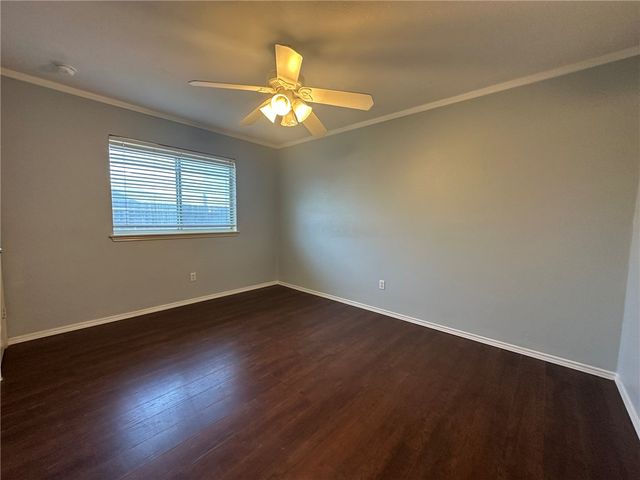 1002 La Mirada, Portland, TX 78374