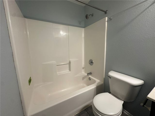 1002 La Mirada, Portland, TX 78374