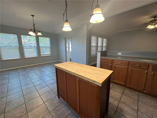 1002 La Mirada, Portland, TX 78374