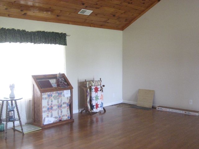 1026 Sea Ridge Road, Lawrenceburg, KY 40342