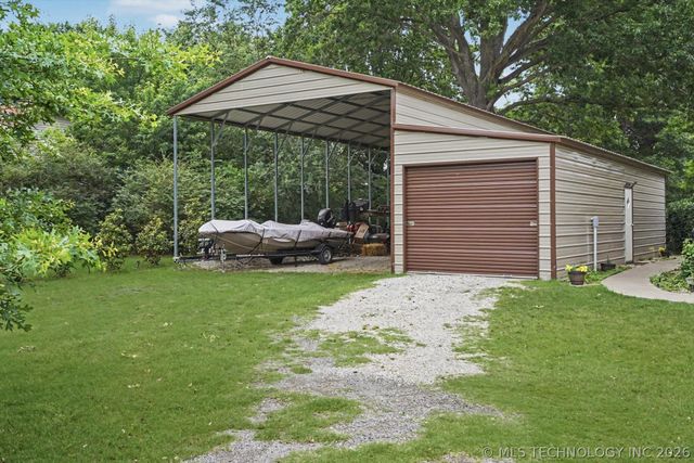 7233 S Gafford Avenue, Broken Arrow, OK 74014