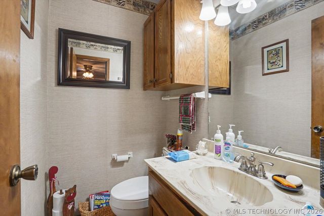 7233 S Gafford Avenue, Broken Arrow, OK 74014