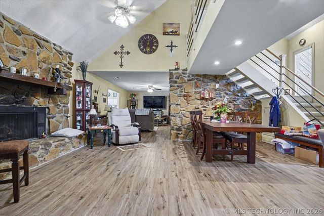 7233 S Gafford Avenue, Broken Arrow, OK 74014