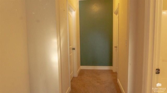 920 Crawford Street, Clay Center, KS 67432