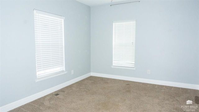 920 Crawford Street, Clay Center, KS 67432