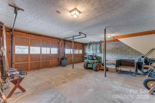 99 Odonald Road, Asheville, NC 28806