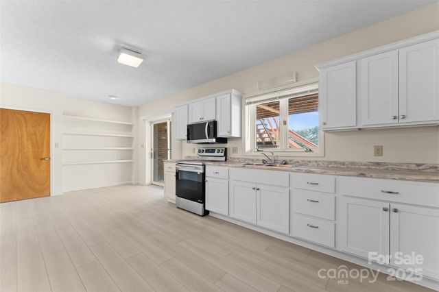 99 Odonald Road, Asheville, NC 28806