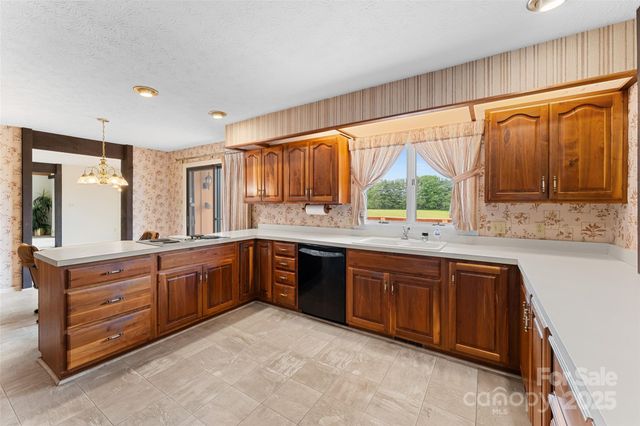 99 Odonald Road, Asheville, NC 28806