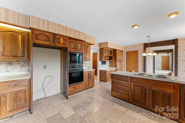 99 Odonald Road, Asheville, NC 28806