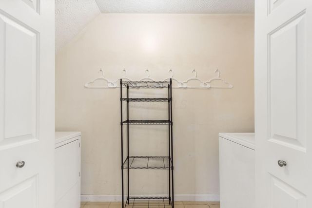 5617 Cedar, Columbus, OH 43228