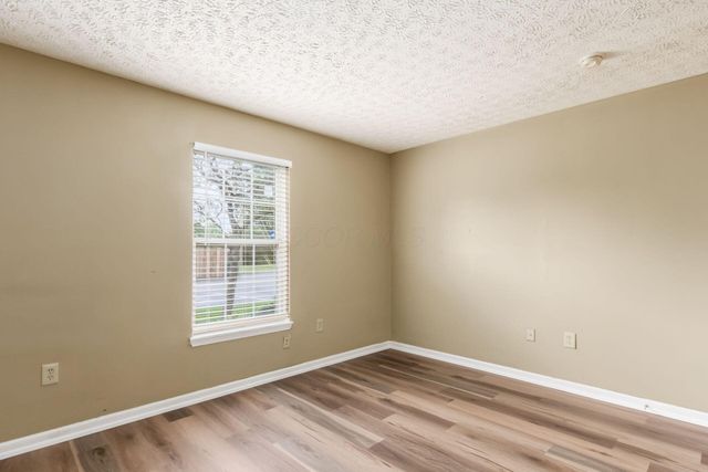 5617 Cedar, Columbus, OH 43228