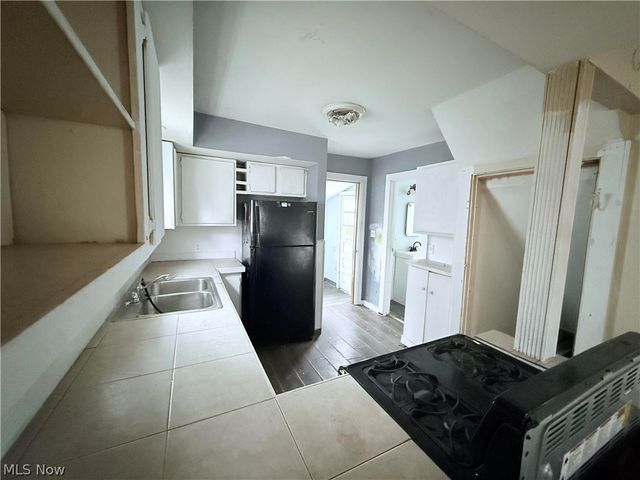 1282 Sawyer Avenue, Akron, OH 44310