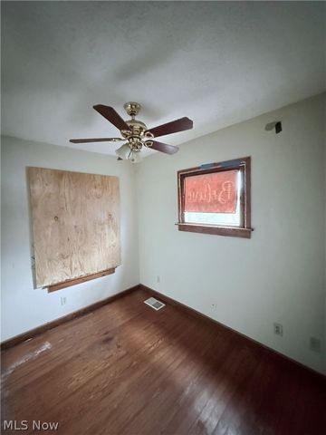 1282 Sawyer Avenue, Akron, OH 44310