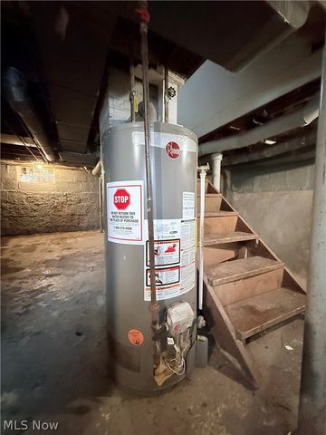 1282 Sawyer Avenue, Akron, OH 44310