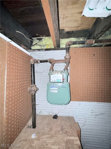 1282 Sawyer Avenue, Akron, OH 44310