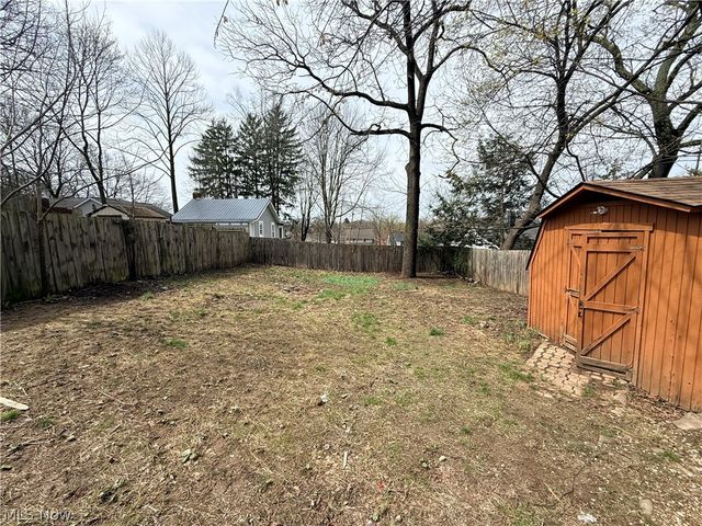 1282 Sawyer Avenue, Akron, OH 44310