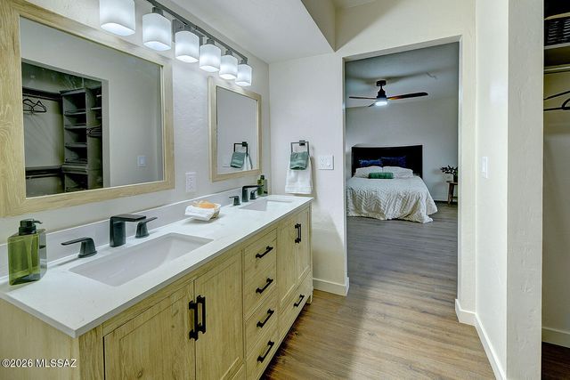 6555 E Cll De Amigos, Tucson, AZ 85750