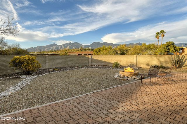 6555 E Cll De Amigos, Tucson, AZ 85750