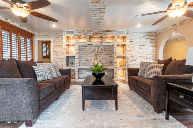 16020 Homestead Drive, Horizon City, TX 79928