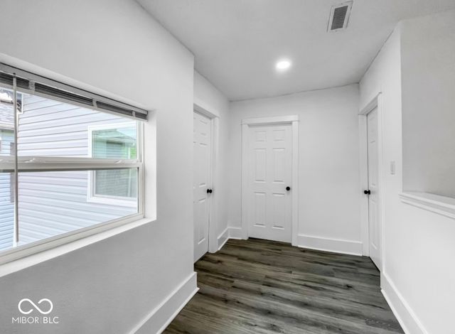 4923 E University Avenue, Indianapolis, IN 46201