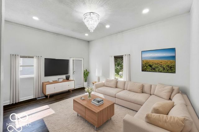 4923 E University Avenue, Indianapolis, IN 46201