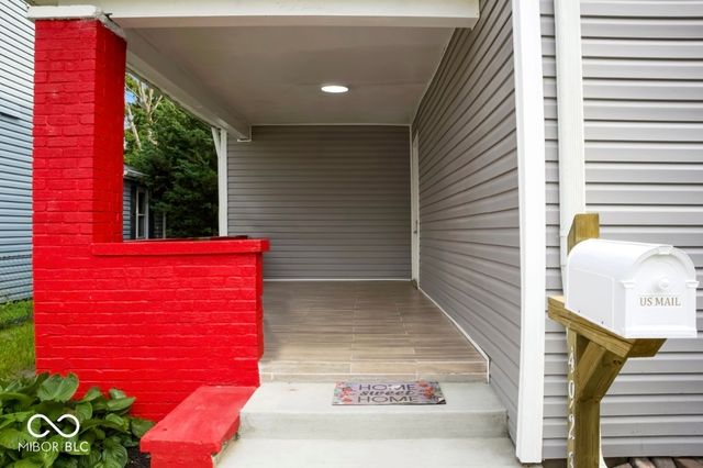 4923 E University Avenue, Indianapolis, IN 46201