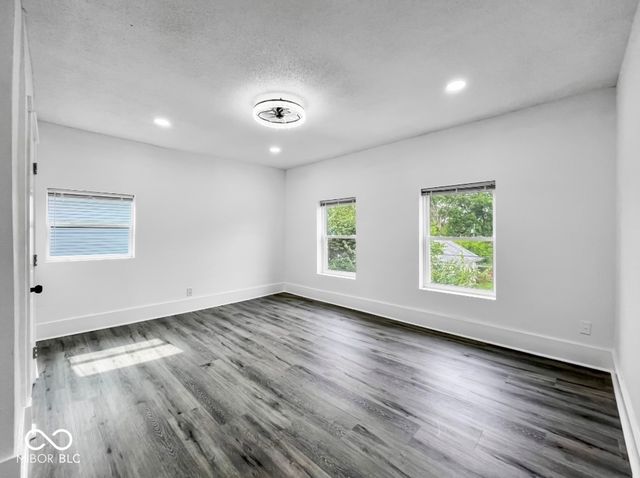 4923 E University Avenue, Indianapolis, IN 46201