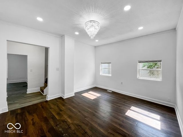 4923 E University Avenue, Indianapolis, IN 46201