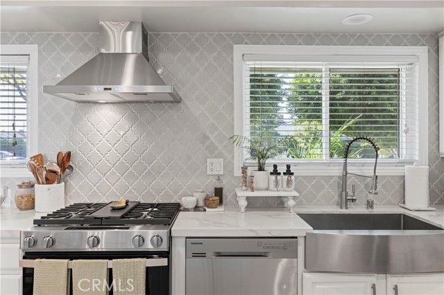 10124 Debra Avenue, Granada Hills (los Angeles), CA 91343