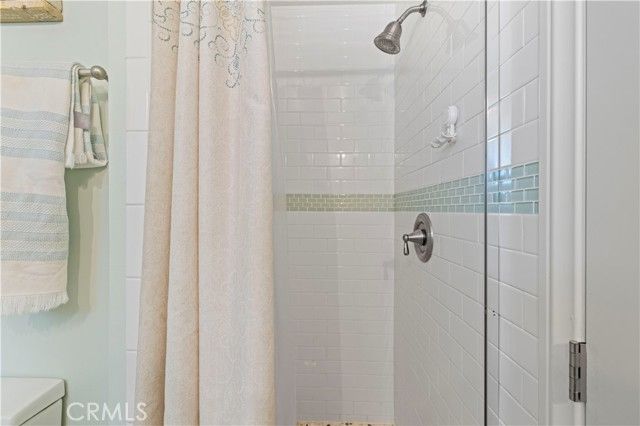 10124 Debra Avenue, Granada Hills (los Angeles), CA 91343