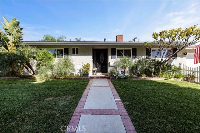 10124 Debra Avenue, Granada Hills (los Angeles), CA 91343
