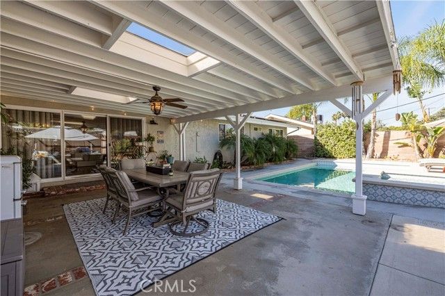 10124 Debra Avenue, Granada Hills (los Angeles), CA 91343