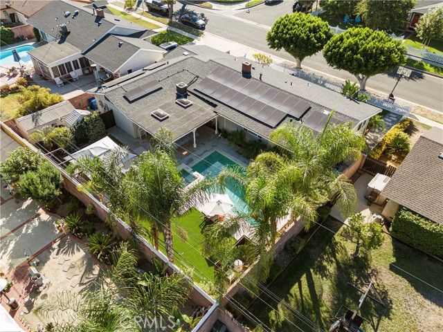 10124 Debra Avenue, Granada Hills (los Angeles), CA 91343