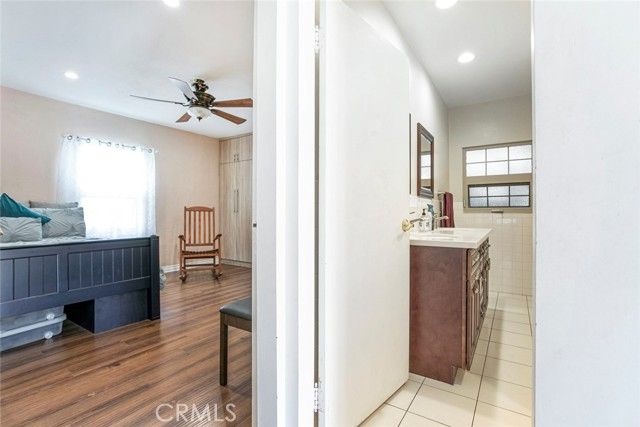 533 Hawthorne Street, Glendale, CA 91204