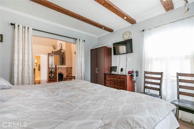 533 Hawthorne Street, Glendale, CA 91204