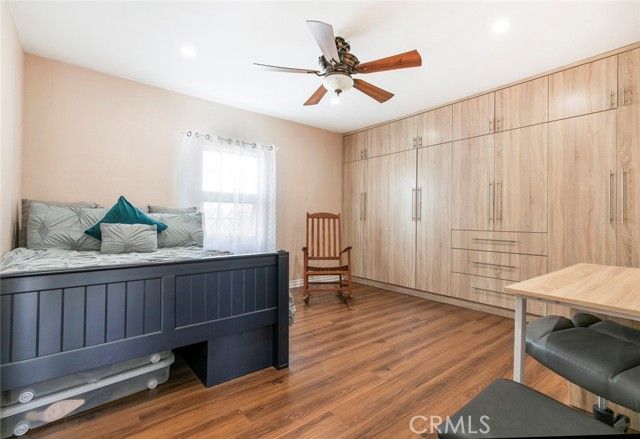 533 Hawthorne Street, Glendale, CA 91204