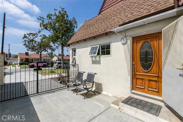 533 Hawthorne Street, Glendale, CA 91204