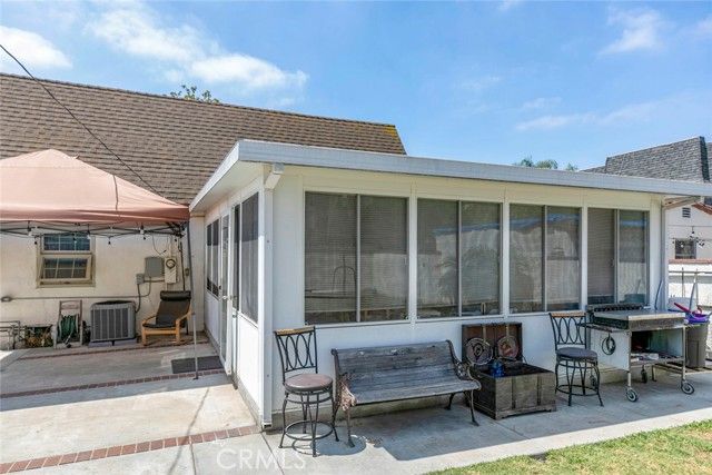 533 Hawthorne Street, Glendale, CA 91204