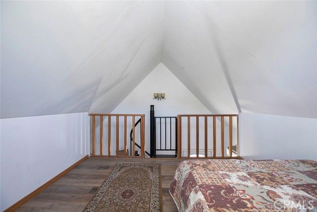 533 Hawthorne Street, Glendale, CA 91204