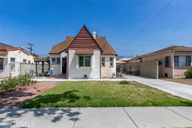 533 Hawthorne Street, Glendale, CA 91204