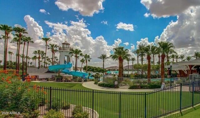 18222 W SANTA ALBERTA Lane 31, Goodyear, AZ 85338