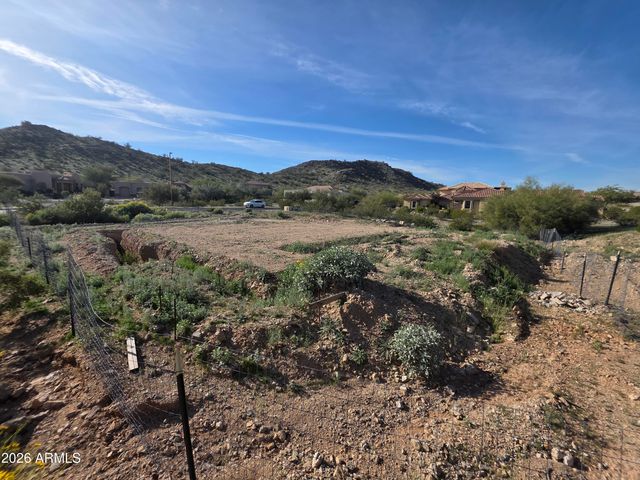 18222 W SANTA ALBERTA Lane 31, Goodyear, AZ 85338